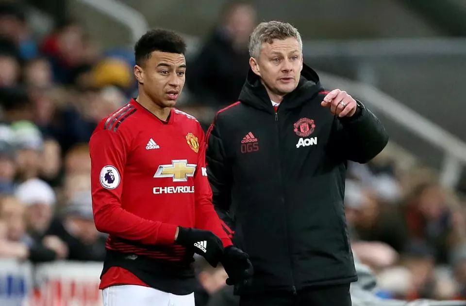 回顾他的执 回顾他的执